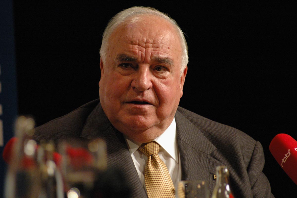 Bild des verstorbenen, ehemaligen Bundeskanzlers Helmut Kohl